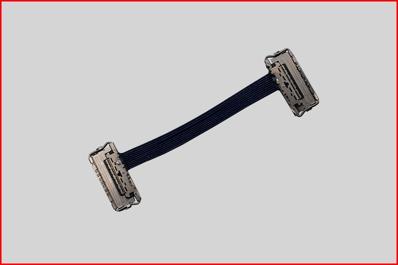 I-PEX 20680-020T-01 极细同轴电缆