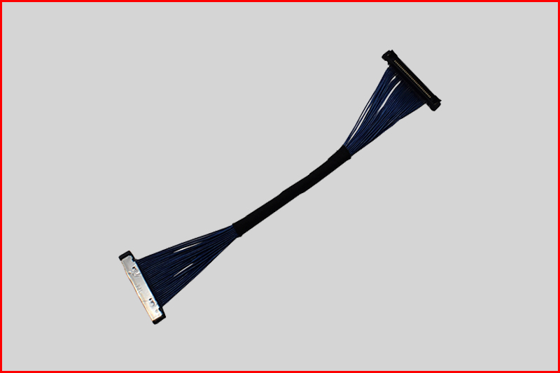 I-PEX 20373-R32T-06 极细同轴电缆