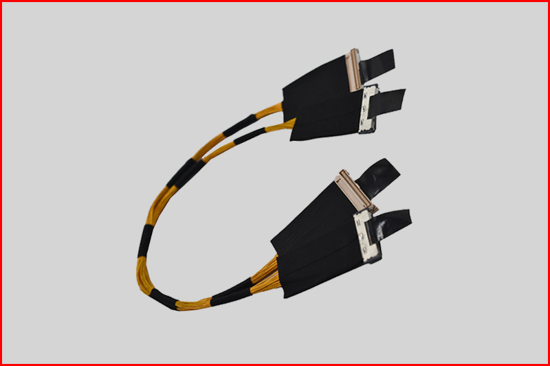 I-PEX 20320-R40T-11 极细同轴电缆